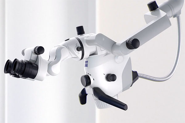 Dental microscope Zeiss Extaro 300